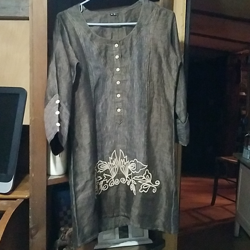 Long shirt or dress